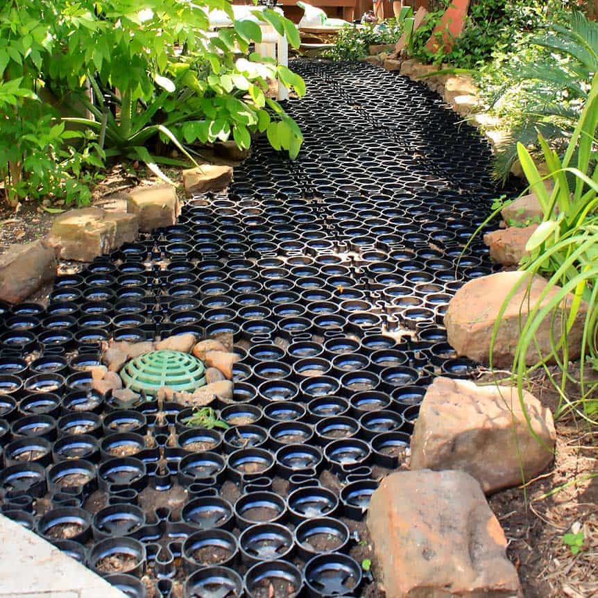 permeable walkway, plastic grid walkway. pemeable grid walkway, eco walkway, truegid eco walkway, trugrid walkway installation, truegrid permeable walkway,