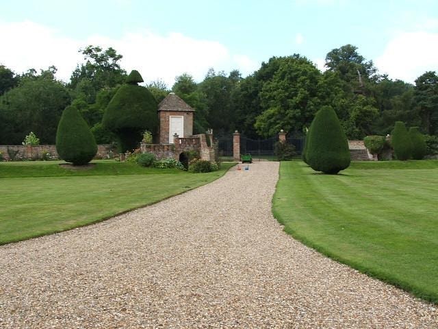 The Best Gravel for Driveway