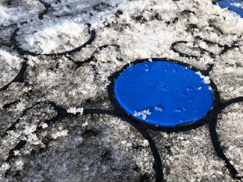 What Makes Pavers Better for Snow Removal?